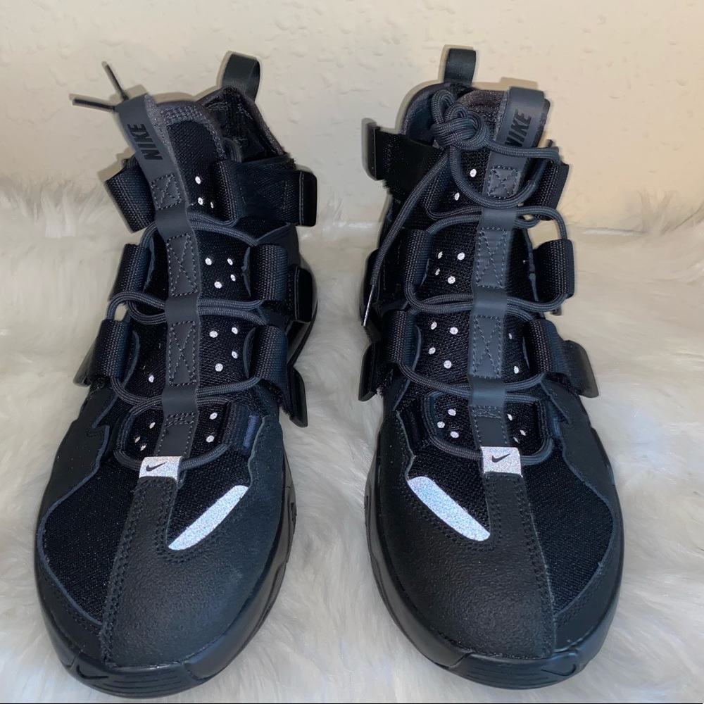 Nike Air Edge 270- Men’s